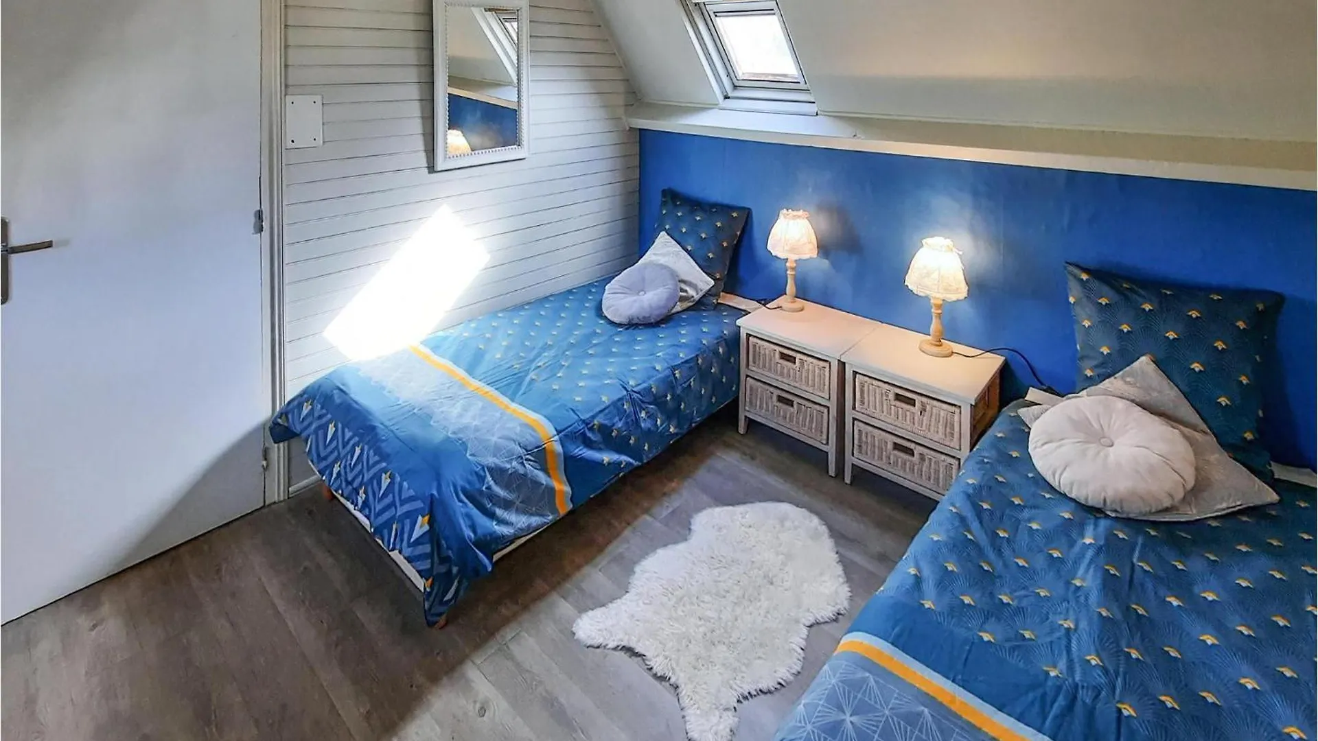 2 Bedroom Beautiful Home In Pleuven 0*,  프랑스
